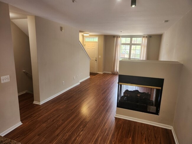 Photo - 39475 Springwater Dr