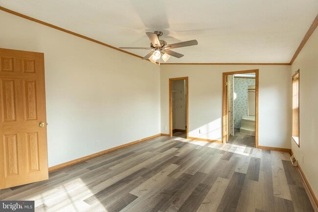 Building Photo - 202 N Teal Rd