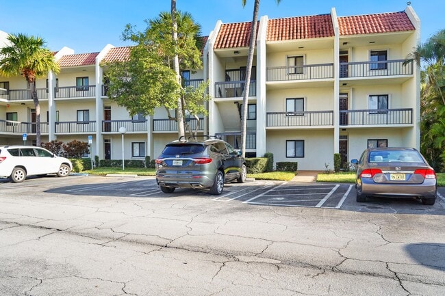Building Photo - 2550 Presidential Way Unit 106