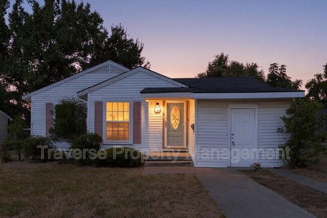 Photo - 1409 Oliver St