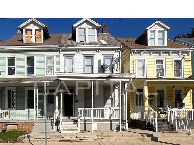 Building Photo - 573 W Princess St