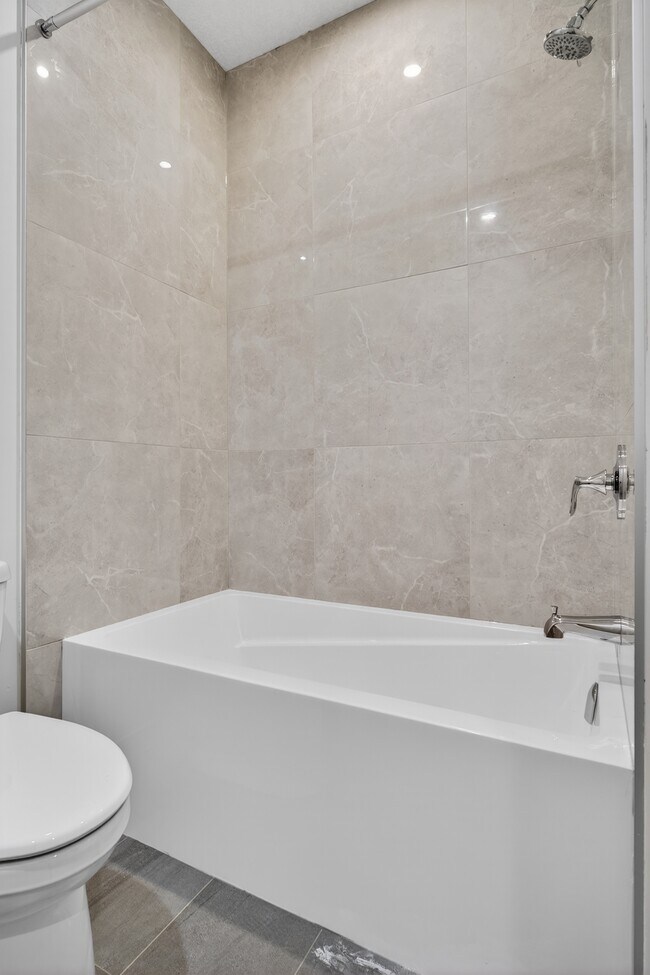 Photo - 12847 103 St NW Unit 3