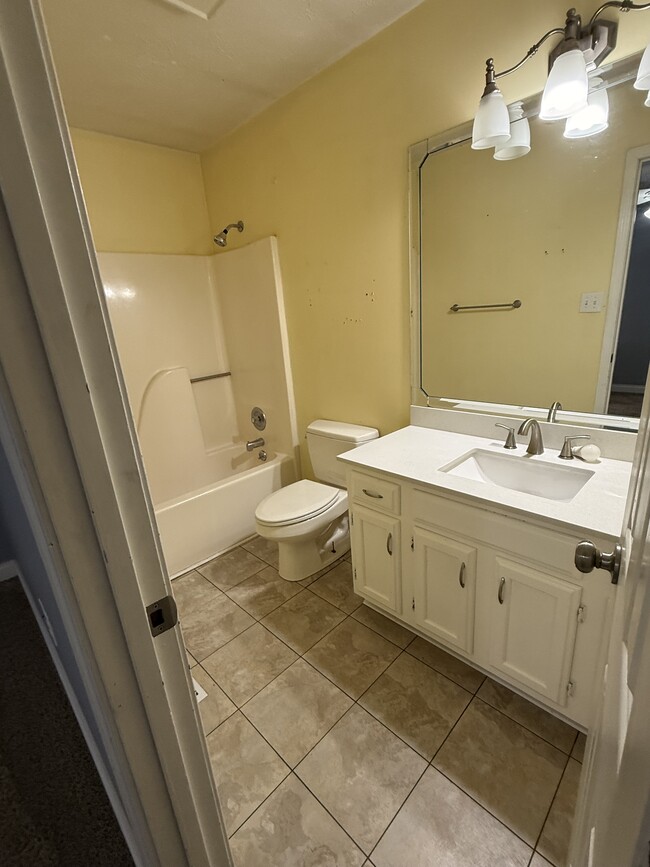 Photo - 2425 Downing Dr