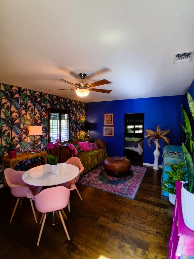 451 Woodland Dr Unit Apartment