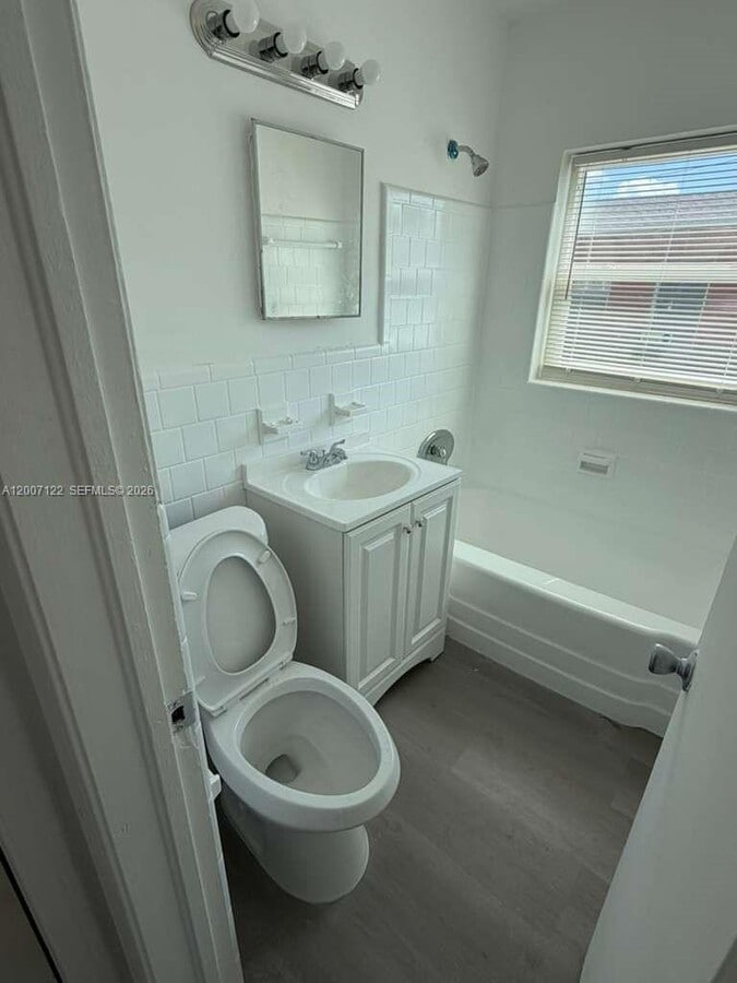 Photo - 2316 Madison St Unit 6