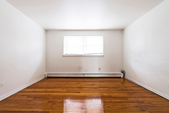 Photo - 14101 S Atlantic Ave Riverdale, IL 60827