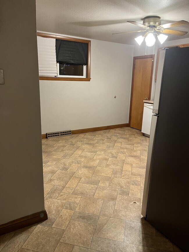 402 S 18th St Townhome Townhome Rental in Bismarck ND