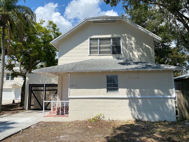 3935 18th Ave S Unidad 1
