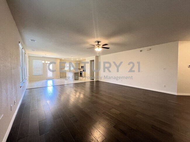 Photo - Beautiful 3/2/2 in Fort Worth For Rent! Casa
