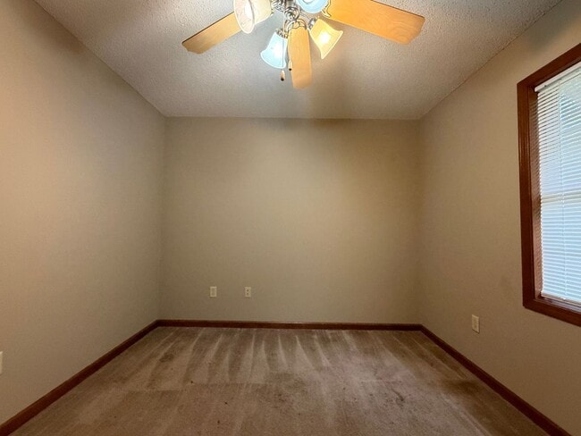 Photo - 209 Hayden St Unidad 209-A