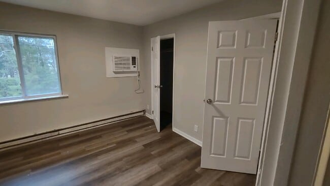 Cozy Apartment--Central Location!