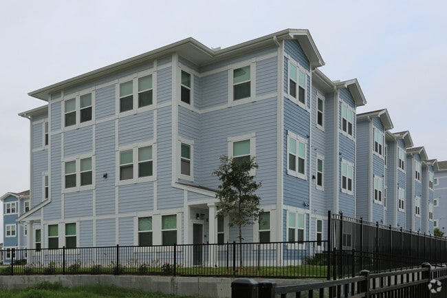 Photo - Momentum Village