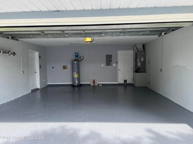 Photo - 440 River Grove Ct