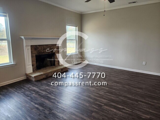 Photo - 109 Squarewood Ln NW