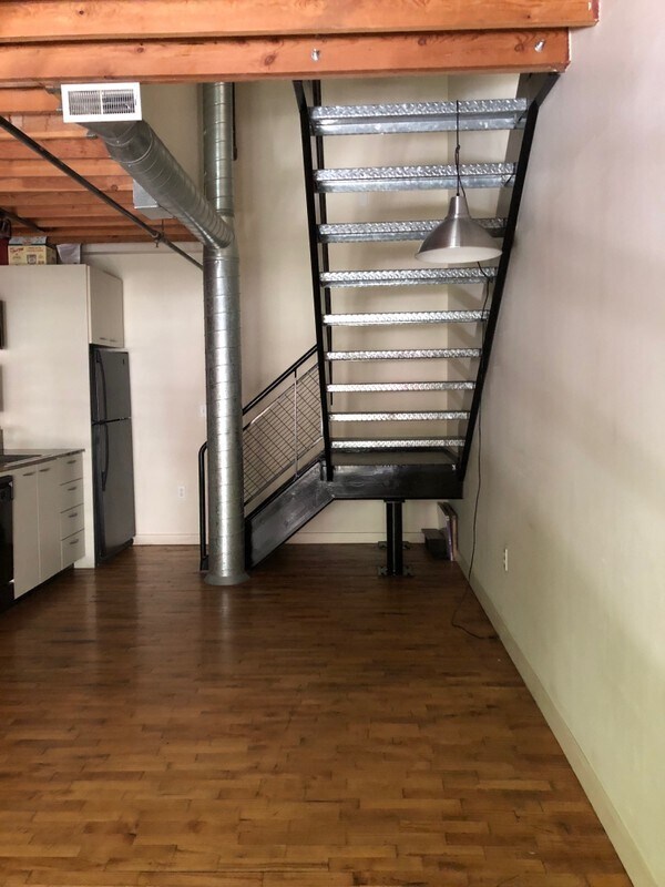 Photo - 346 Pierpont Ave Unit 1