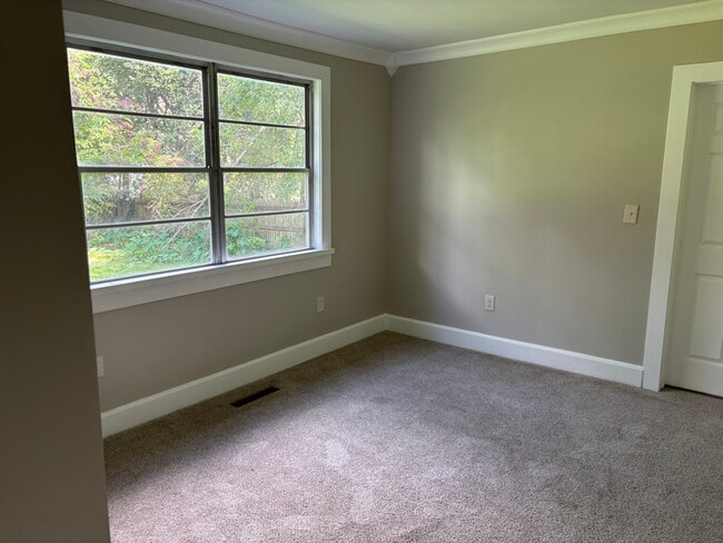 Photo - 4650 Manila Dr