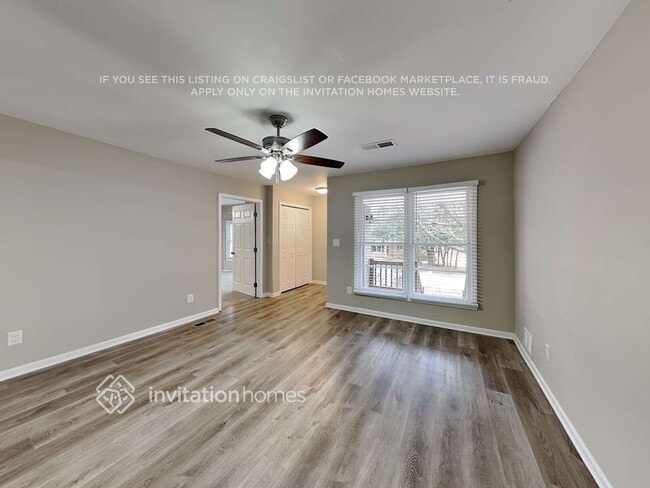 Photo - 954 Pine Roc Way