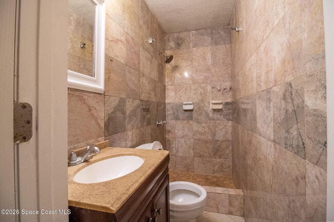 Photo - 1890 Cedarwood Dr