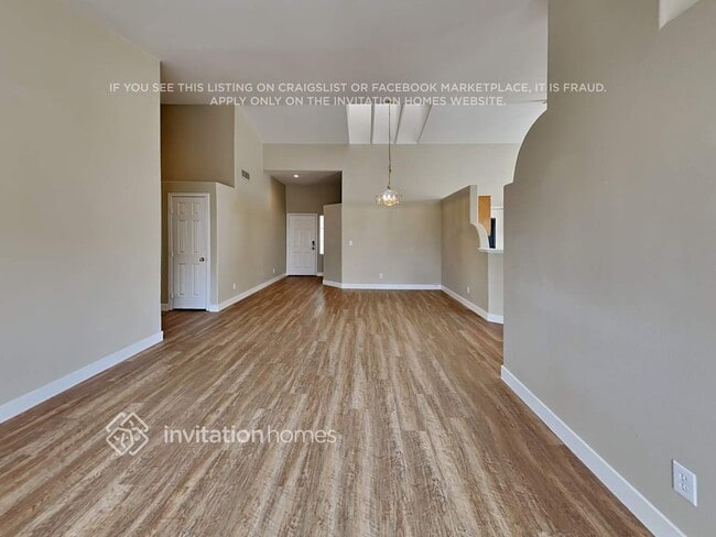 Photo - 1897 Longmeadow St