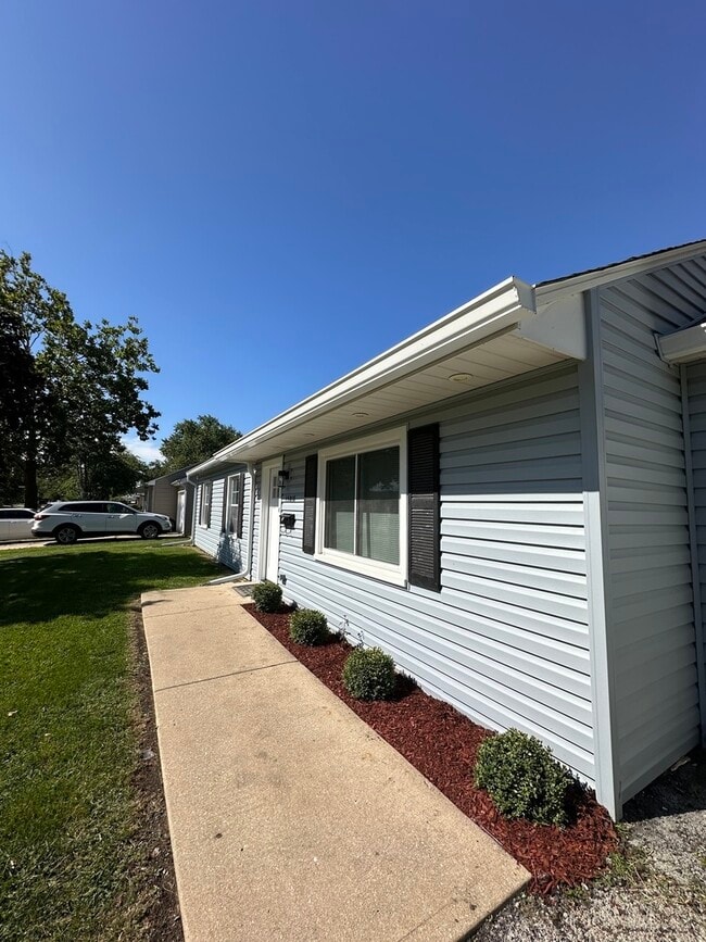 Photo - 15018 Huntington Ct
