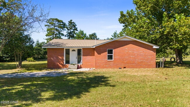 Photo - 13636 FL-77