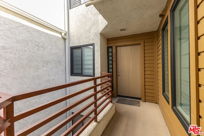 Photo - 400 N Louise St Unit 204