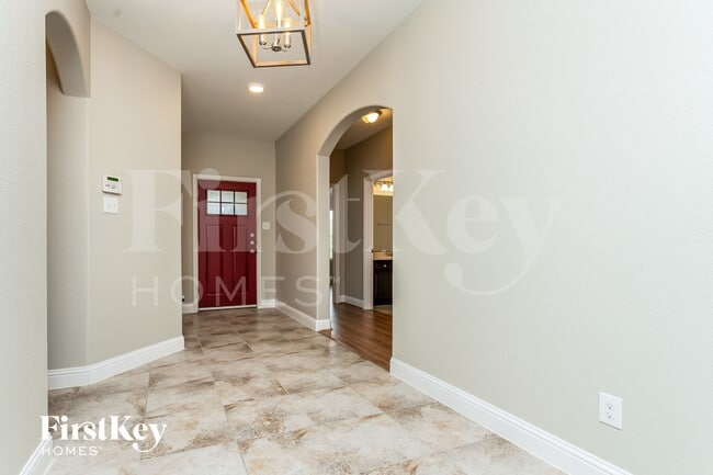Photo - 605 England St