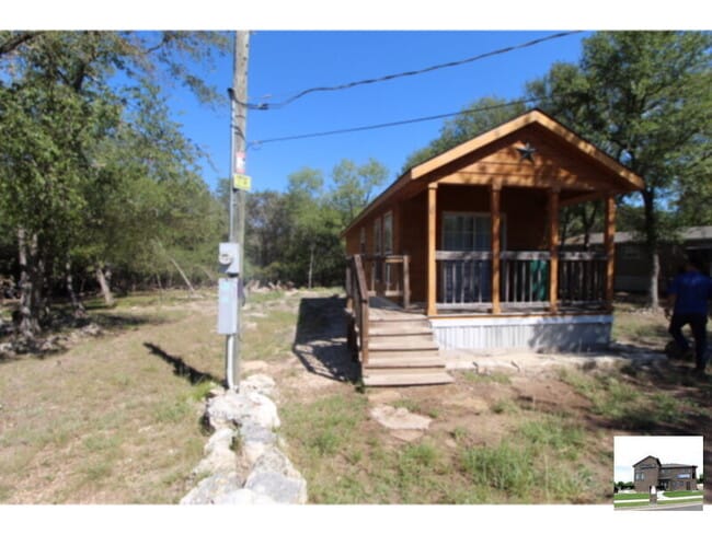Building Photo - 6 Lantana Dr Rental