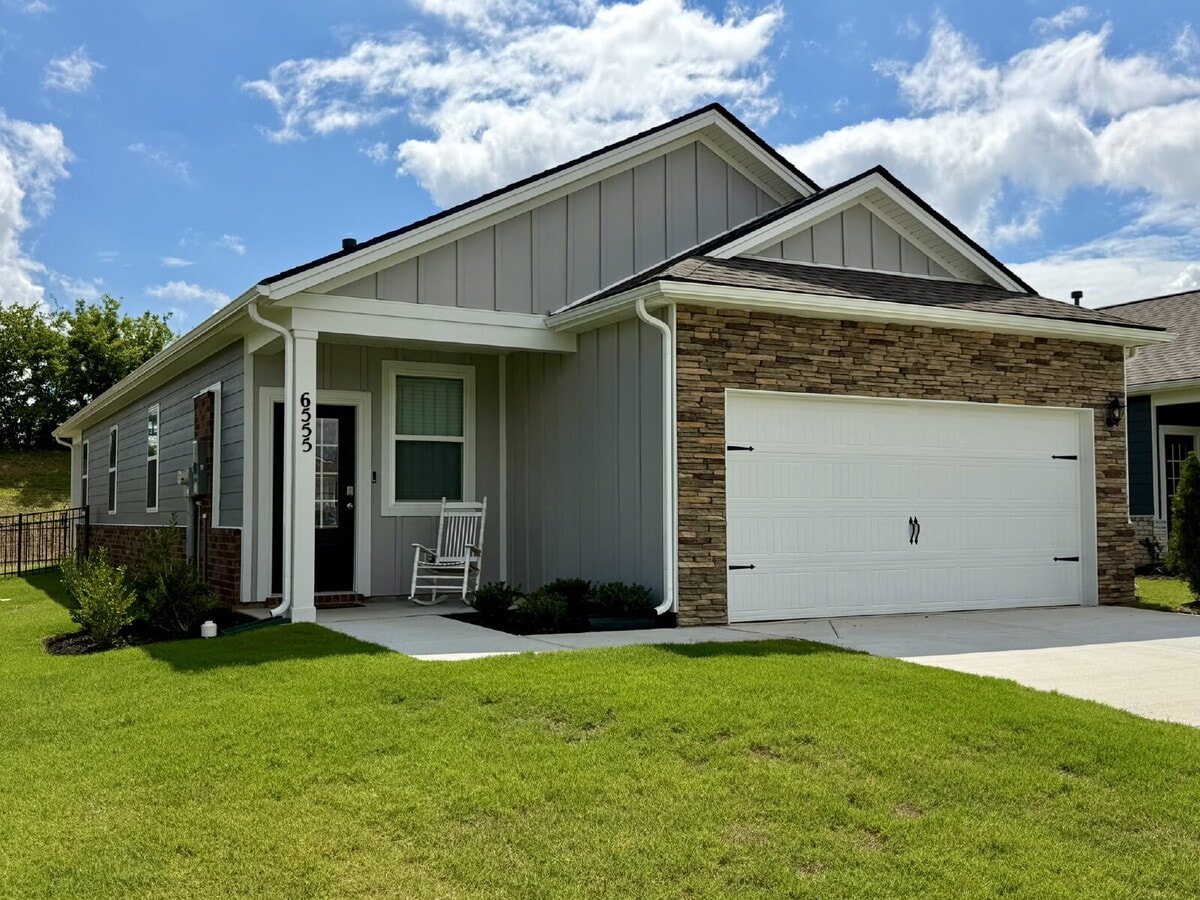 Like-New Legacy Farms Home | Resort-Style Amenities | Coming soon! - Like-New Legacy Farms Home | Resort-Style Amenities | Coming soon!