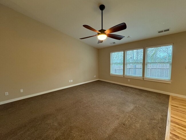 Photo - Well maintained, updated 3 bedroom home in quiet neighborhood