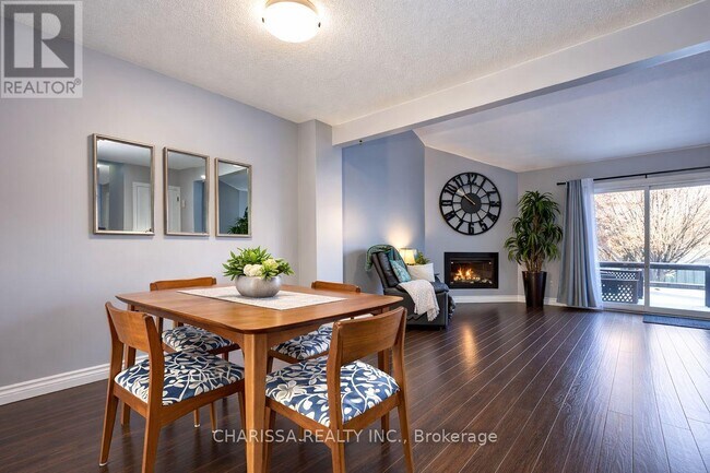 Photo - 21 Conestoga Rd