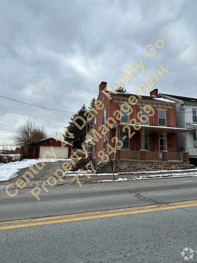 Building Photo - Beautiful 3 Bedroom 1.5 Bath Home with a t...