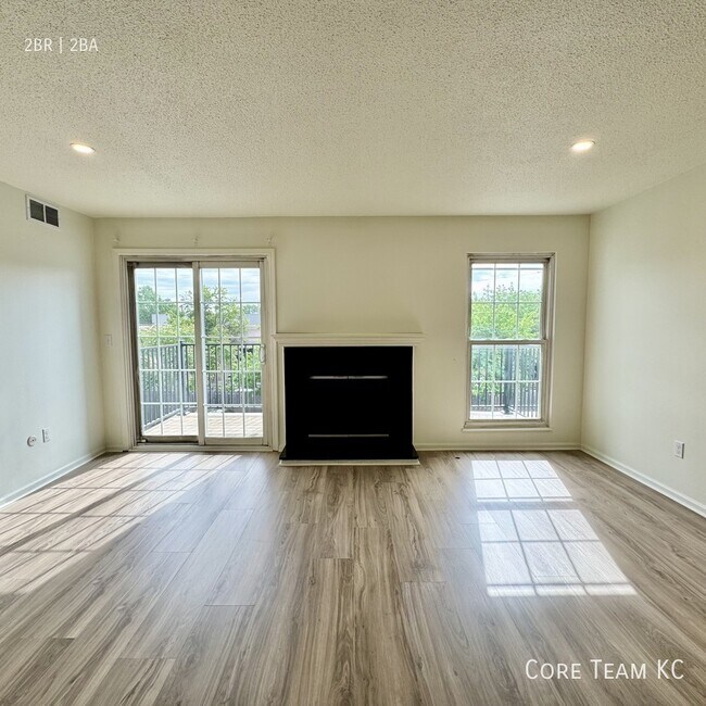 Photo - 2900 W 53rd St Unit 203