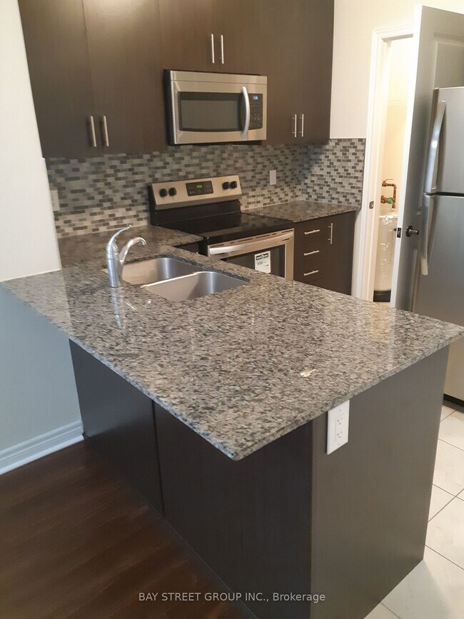 Photo - 7325 Markham Rd Unit 305