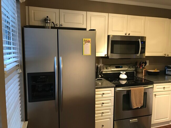 Photo - 1350 Maple Shade Lane