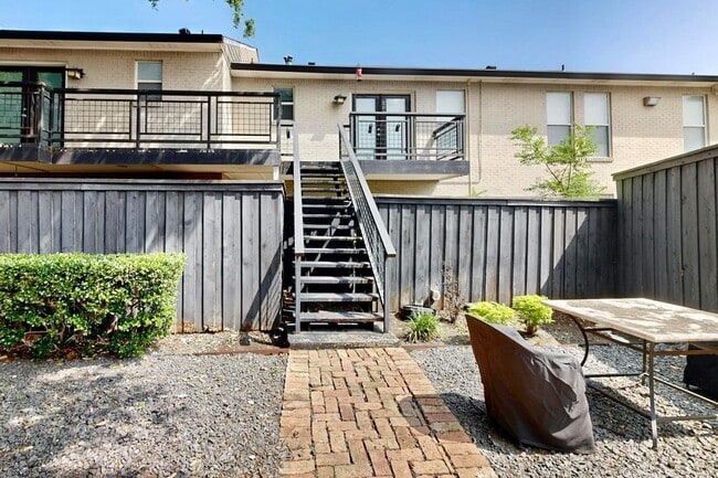 Photo - 7736 Meadow Rd Unidad 203