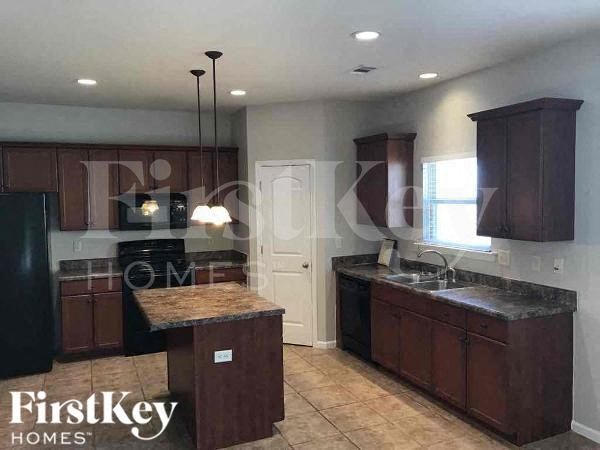 Photo - 1298 Easterwood Blvd