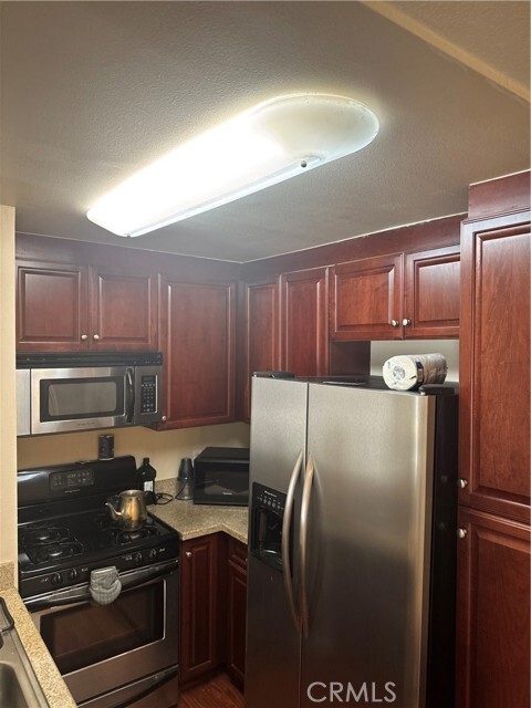 Photo - 5530 Owensmouth Ave