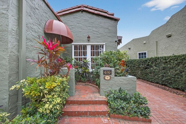 Photo - Historic West Palm Beach single-family home, with guest cottage!