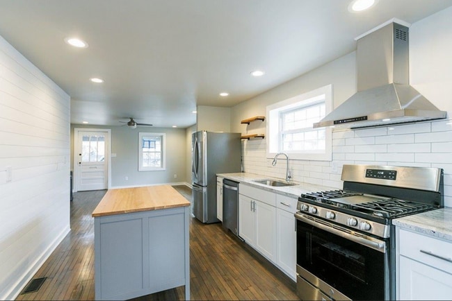 Building Photo - Adorable 3 bedroom 2 bath home for rent in Kenwick!