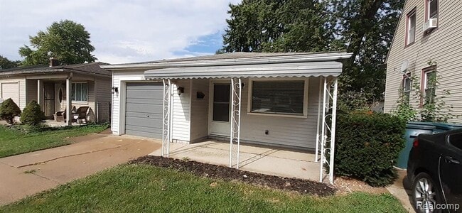 Building Photo - 1516 Marion Ave