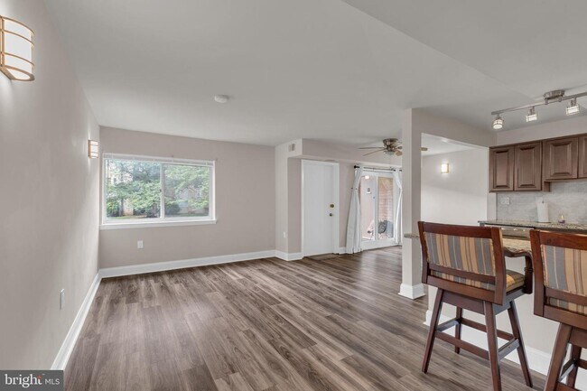 Photo - 5107 Crossfield Ct