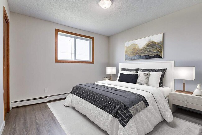 Photo - Crestview Manor