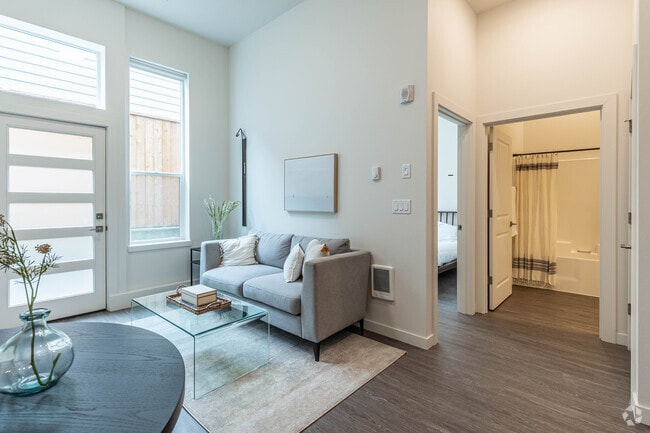 1BR, 1BA - 437SF