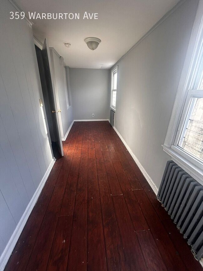 Photo - 359 Warburton Ave