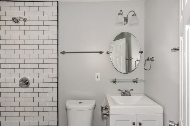 Photo - 2206 Walnut St SW