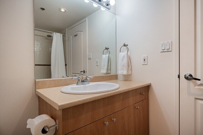 Photo - 3024 Rue Sainte-Émilie Unit ID1265664P