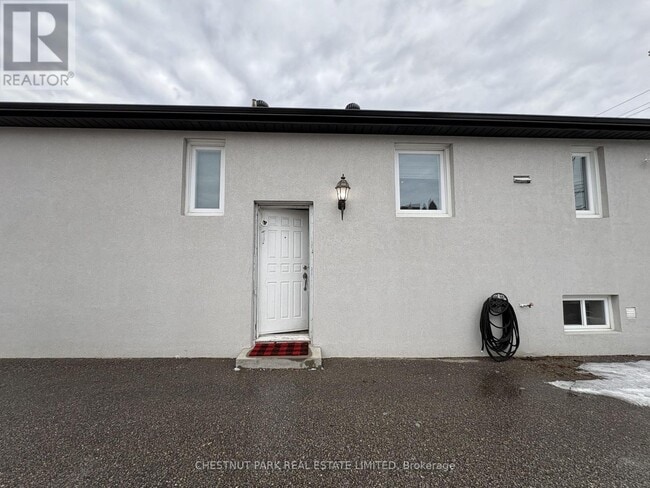 Photo - 93 Surrey Ave