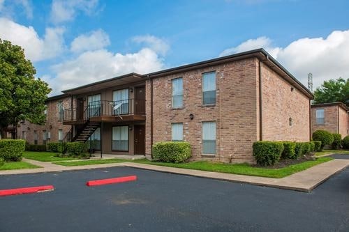 Cresent City Apartments