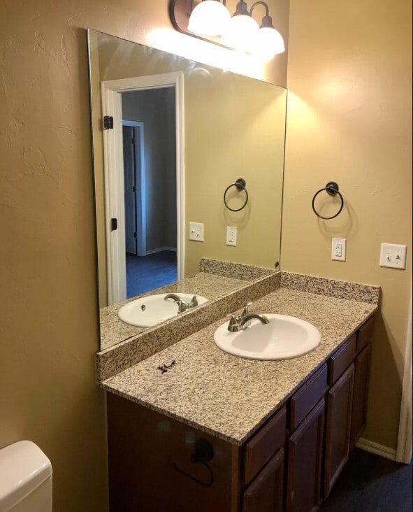 Photo - 100 Barrett Pl